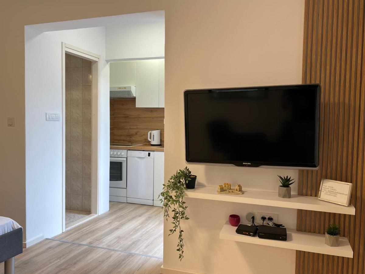 Apartmani Ivelic 수페타르 외부 사진