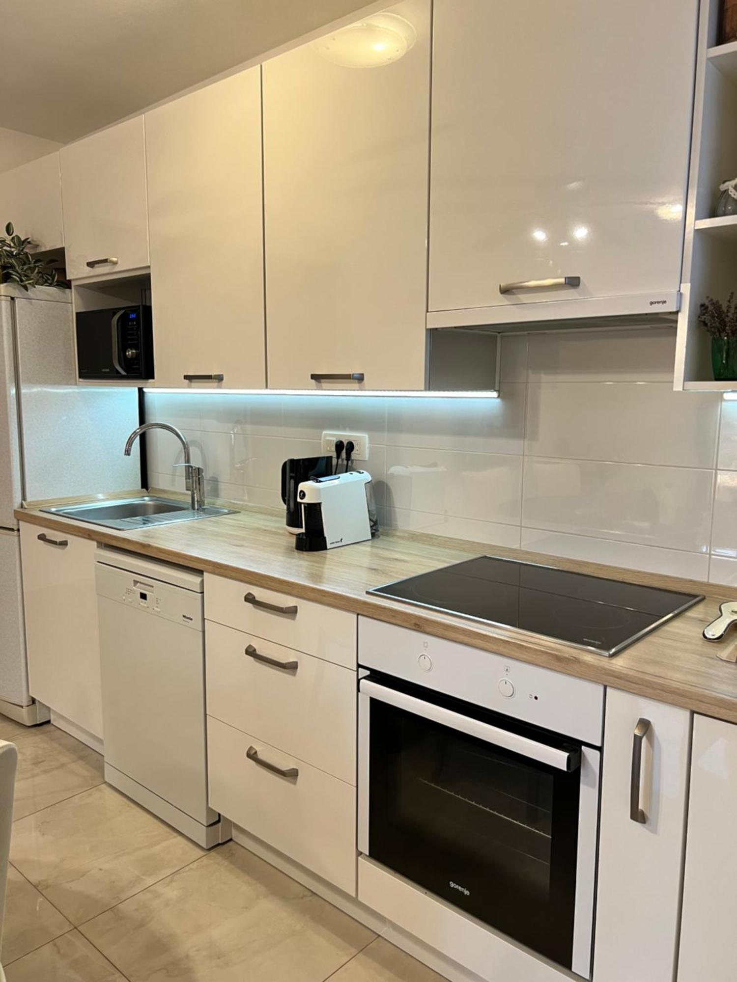 Apartmani Ivelic 수페타르 외부 사진