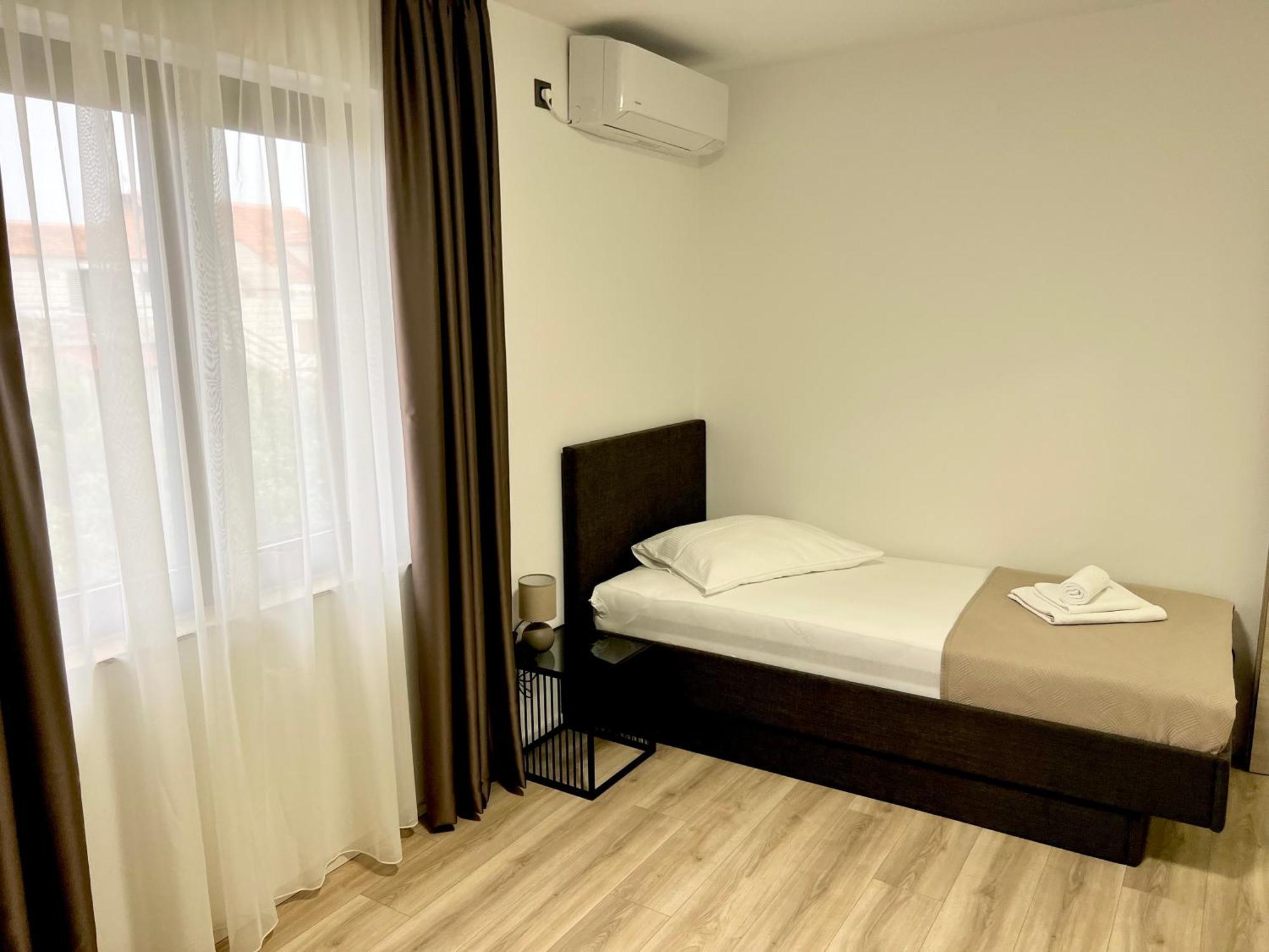 Apartmani Ivelic 수페타르 외부 사진