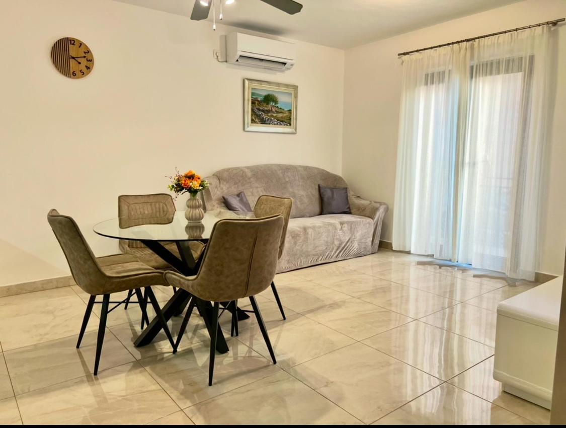 Apartmani Ivelic 수페타르 외부 사진